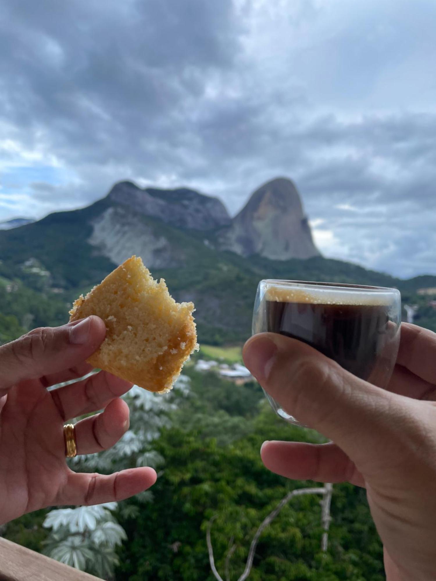Suite Vista Azul - Frente Para Pedra Azul 페드라 아줄 외부 사진
