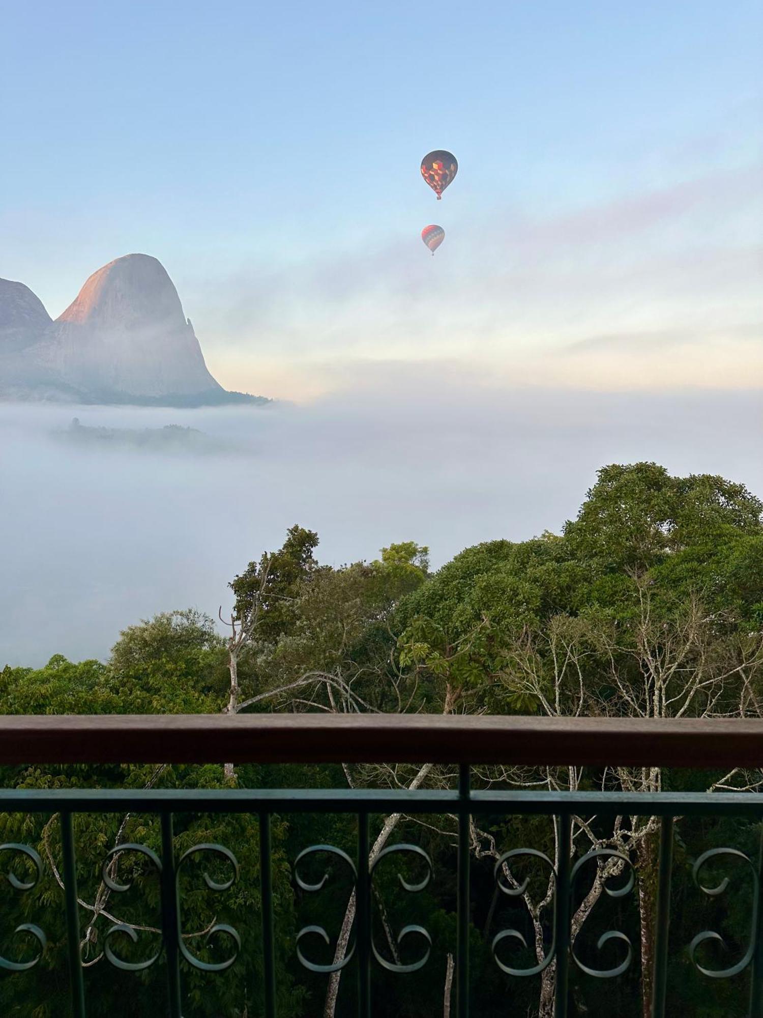 Suite Vista Azul - Frente Para Pedra Azul 페드라 아줄 외부 사진